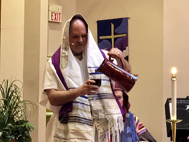 Maundy Thursday Ceremony, Rabbi Pouring Wine, Oakwood United Methodist Church, Lubbock Texas