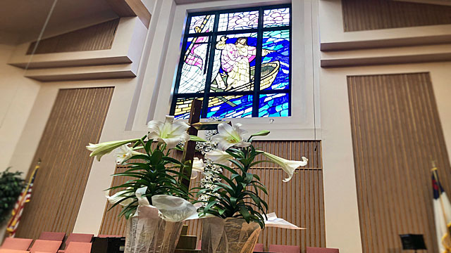 Easter Service, Lily Cross, Stained Glass Sanctuary, Oakwood United Methodist Church, Lubbock Texas